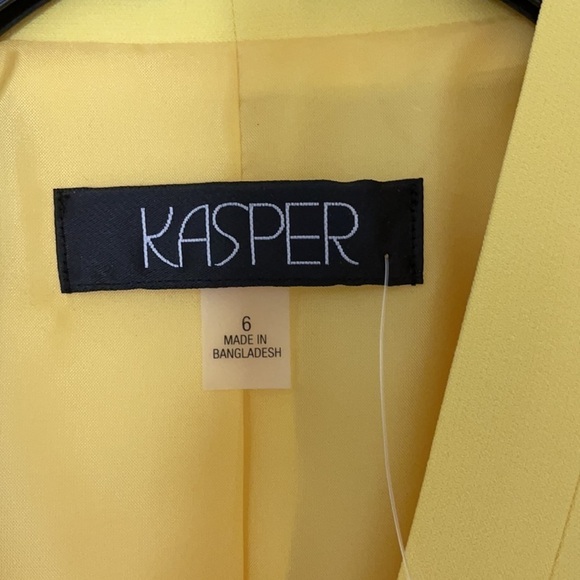 Jacket - Picture 5 of 10